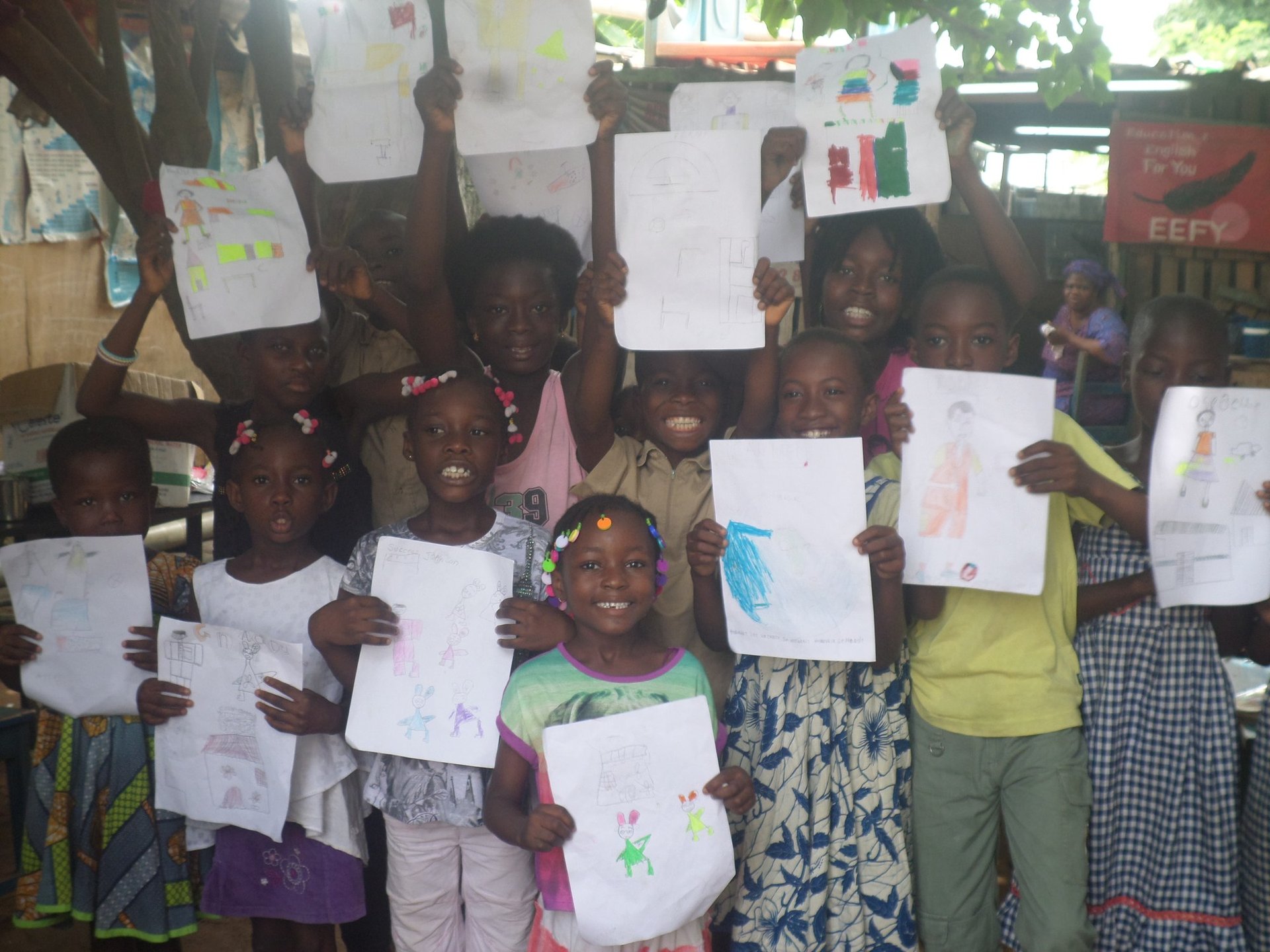 La solidarité en actes : l'éducation portée par les volontaires du continent.